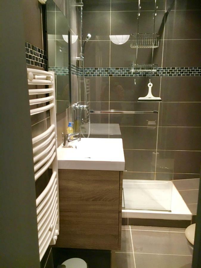 2 Pieces A 50 M De La Apartment *